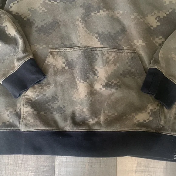 Vans Camo Pull Over hoodie - Picture 3 of 4